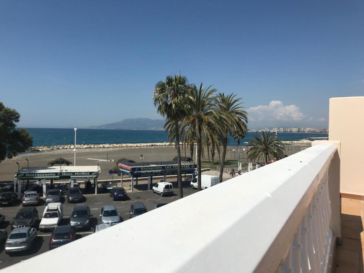 Soek Pedregalejo Seafront Holidays Homes Малага Екстериор снимка