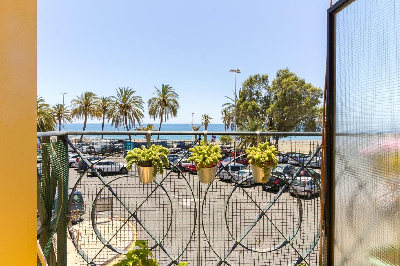 Soek Pedregalejo Seafront Holidays Homes Малага Екстериор снимка