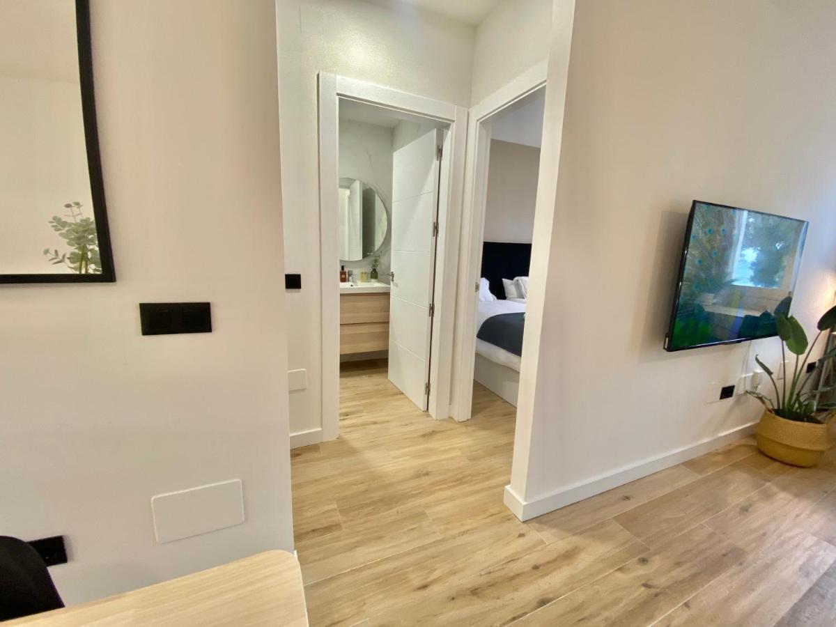 Soek Pedregalejo Seafront Holidays Homes Малага Екстериор снимка
