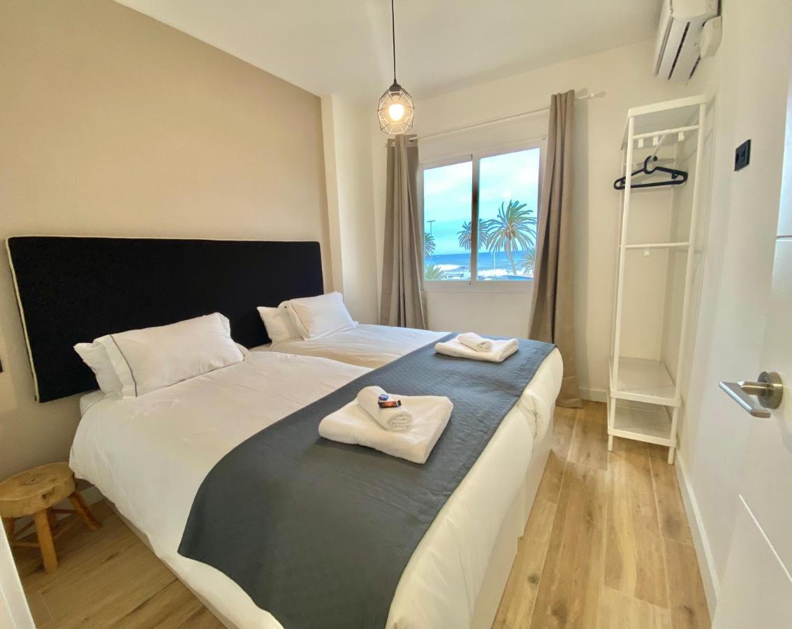 Soek Pedregalejo Seafront Holidays Homes Малага Екстериор снимка